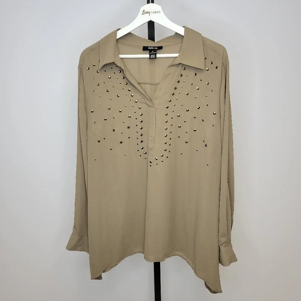 𝅺Style &  Co Studded Top